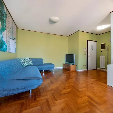 Ur-nest Saffi Apartman *