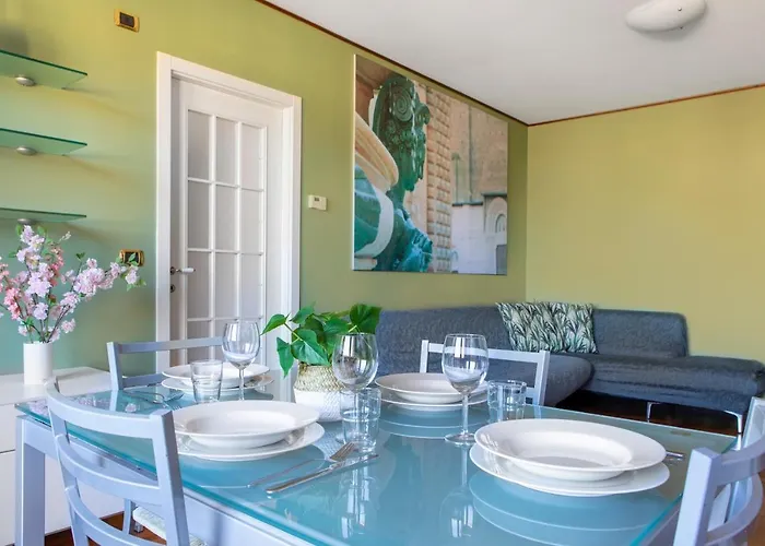 Ur-nest Saffi Apartment